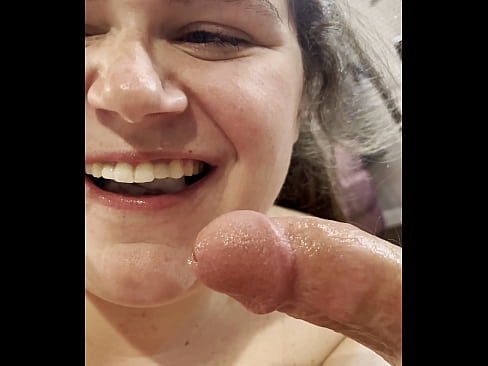 BBW Swallowing Big Cumshot