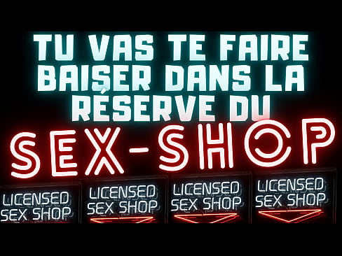 un client de sex shop se faire prendre dans la réserve