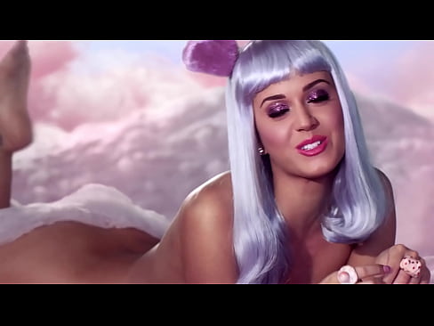 Katy  hot on California gurls