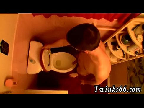Gays pissing ass video Unloading In The Toilet Bowl