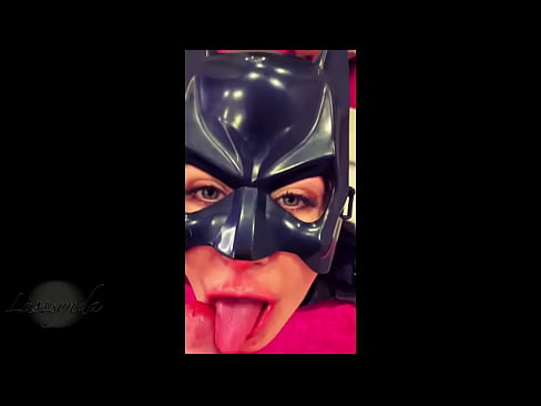 Blowjob with batwoman