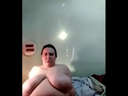 Gorda masturbandose