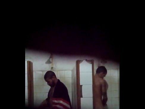 Banho do pauzudo/ naked shower bigdick