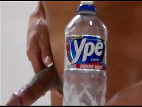 Brazilian man fucking with bottle (20171024b) cdspbisexual