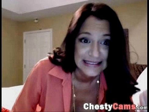 Milf reveals her tits while she talks