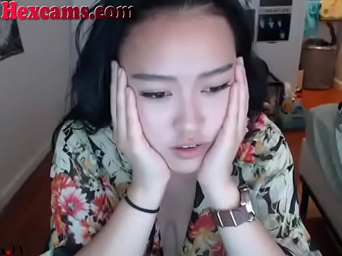 Curvy Asian Webcam Slut Masturbating