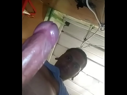 Procuro mulheres casais ou trans para filmar e postar no XVideos em PV q passo o whats e combinamos