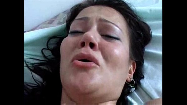 Young Mexican Girlfriend Gets Fucked Hard in Ass