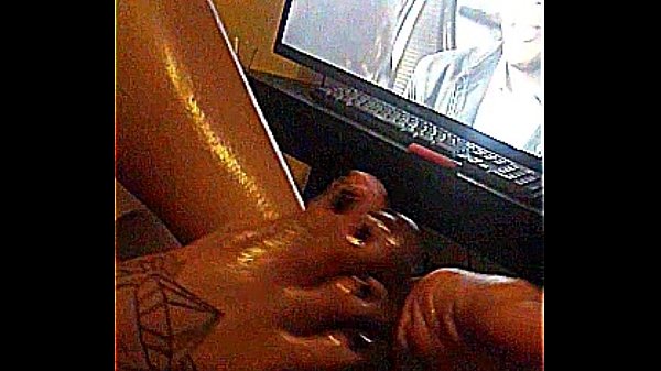 Asian Plumped Juicy Toes (FootJob)