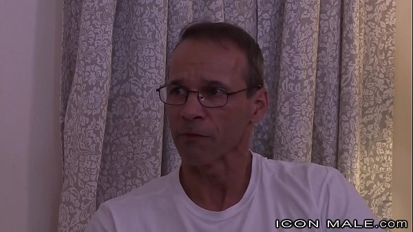 Cute Older Man Fucks y. Bear Daddy