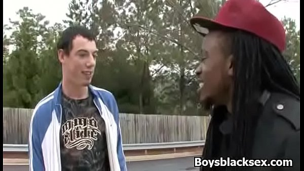 Black Muscular Man Seduces and Fuck White Sexy Boy 04