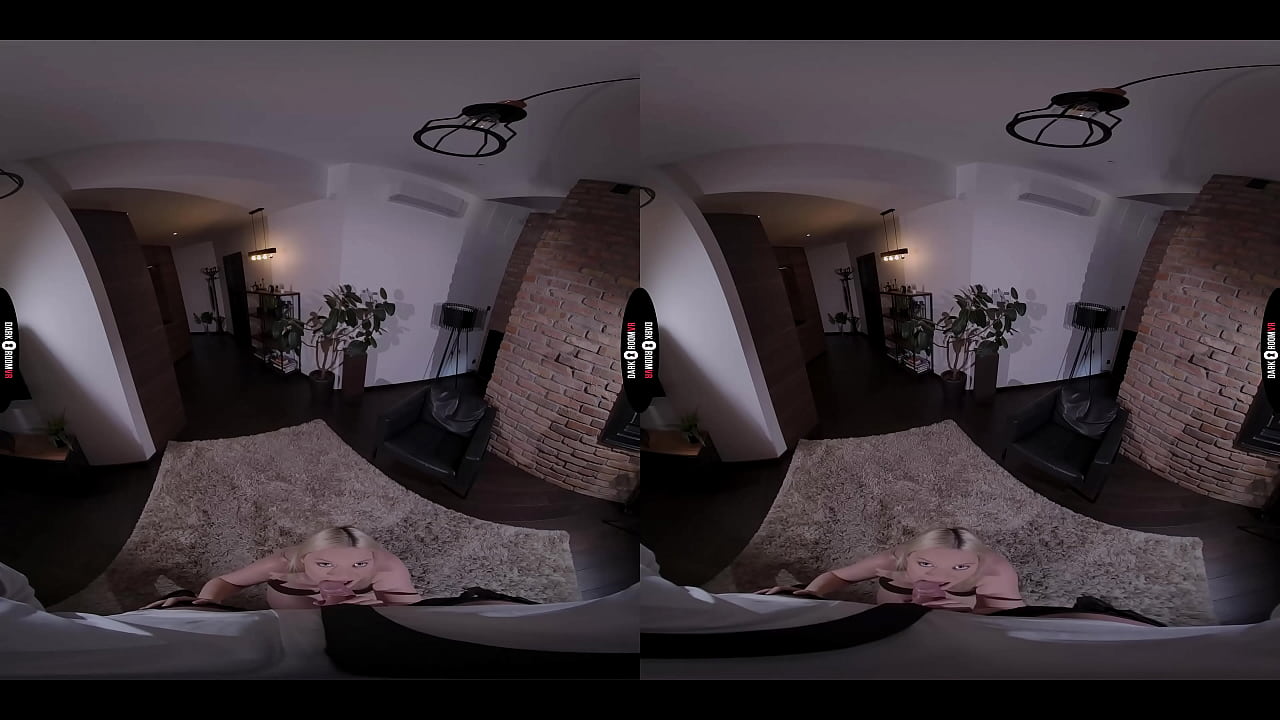 DARK ROOM VR - Big Boobs Make The Cut