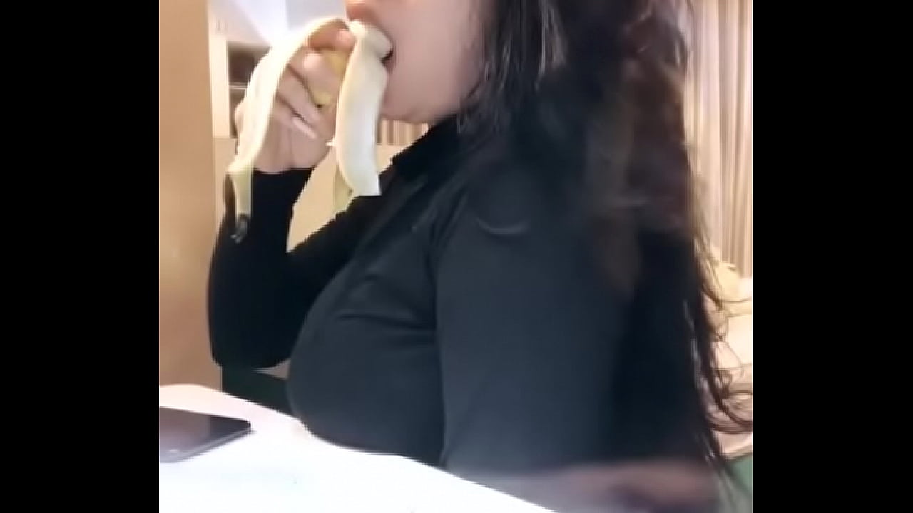 Hottest Model Blowjobs Banana
