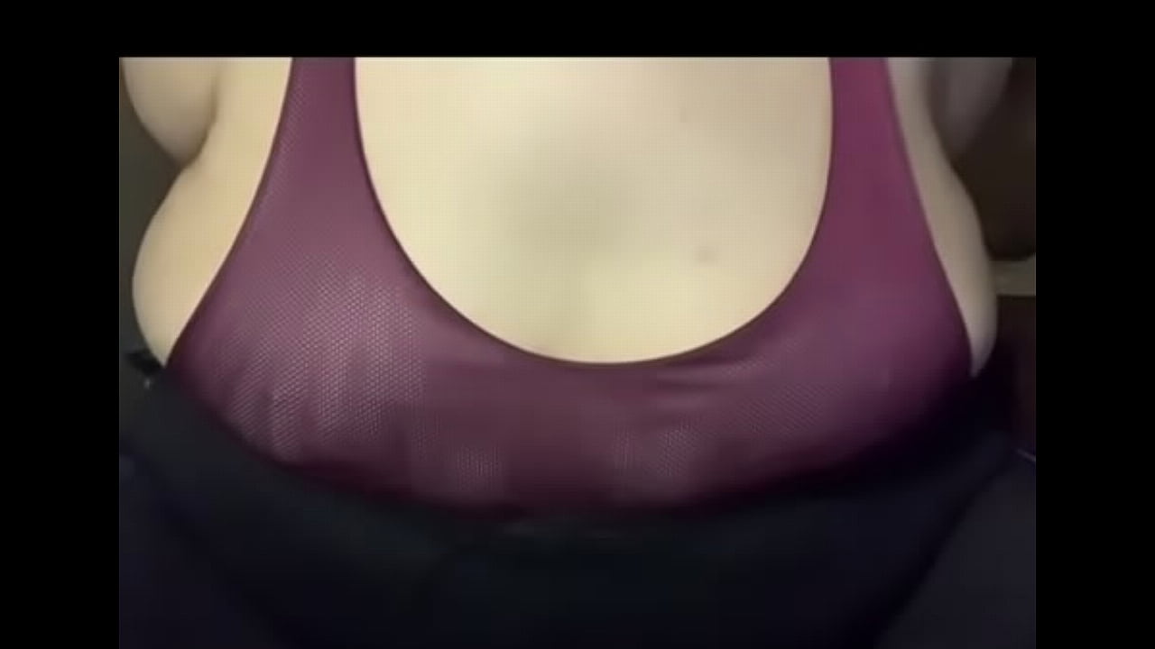 GORDO CON TETAS DE MUJER