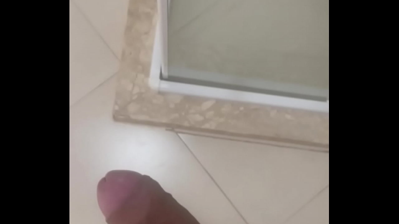 Vídeo de verificação punheta banheiro pica preta grossa