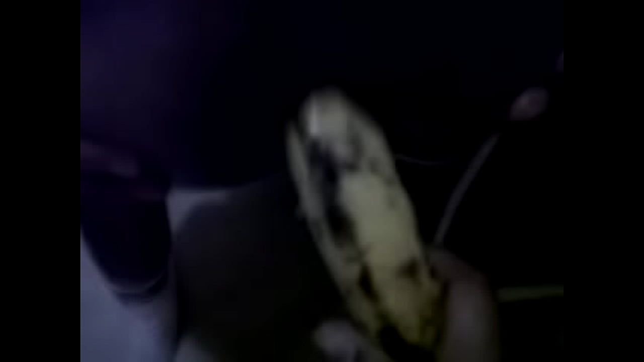peruano pasivo come banana