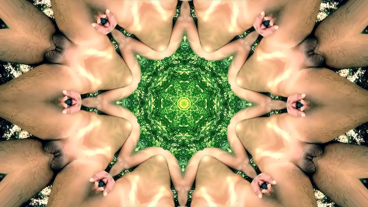 pee kaleidoscope