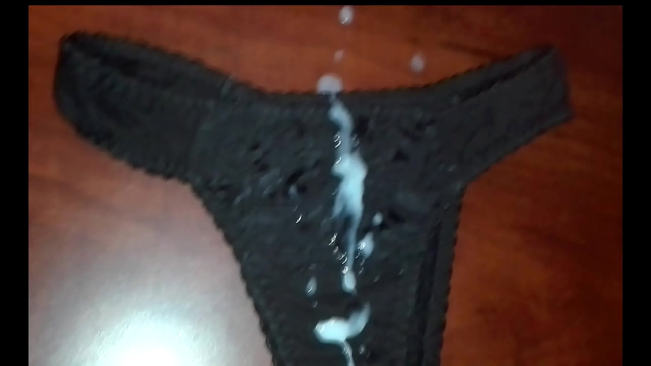 AMATEURS USED PANTIES COVERED IN CUM! SEXY !