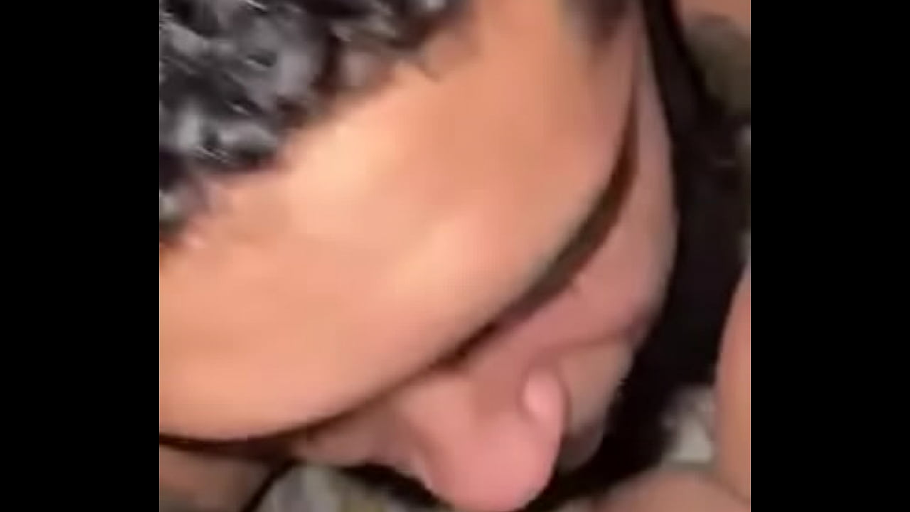 Mixed tatted light skin eats Pussy good