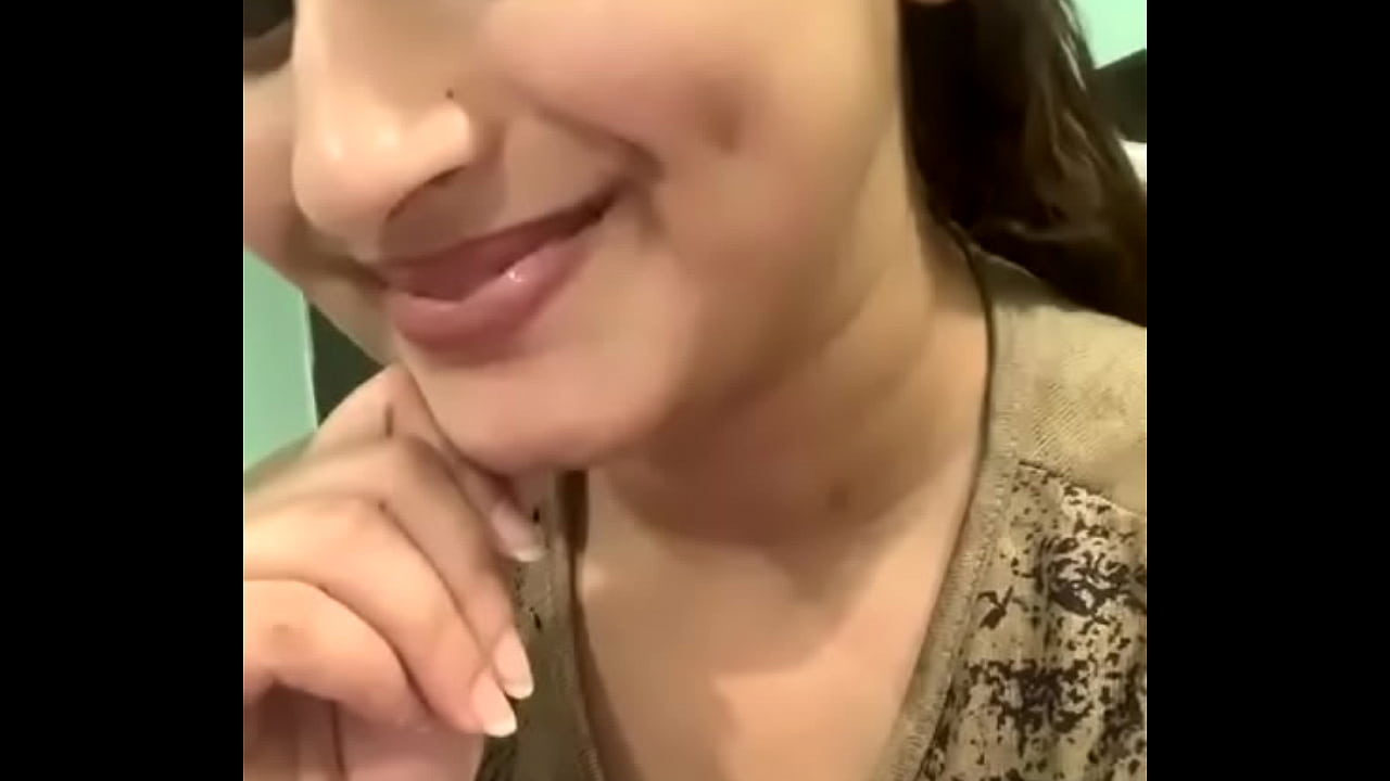 Desi Village Girl with Sexy Boobs Live Cam