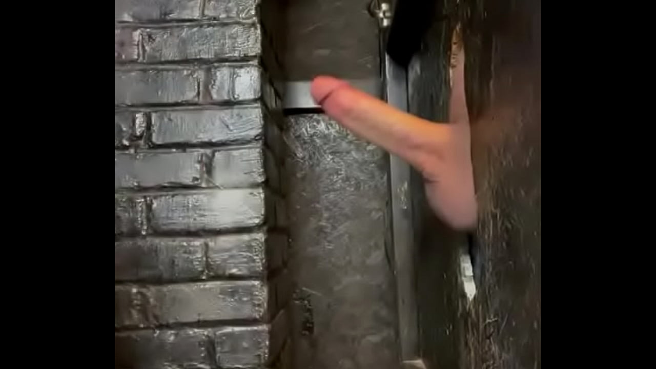 EDGING A BIG WHITE DICK