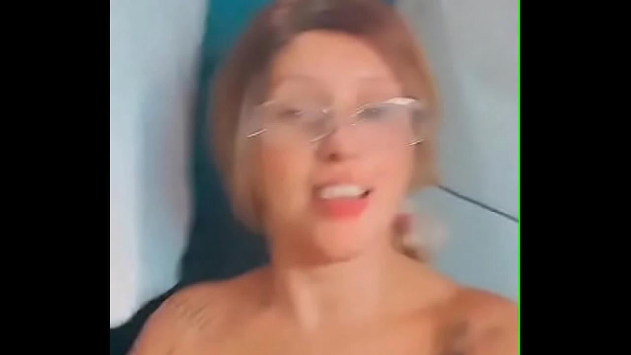 Jane souza provocando no chuveiro