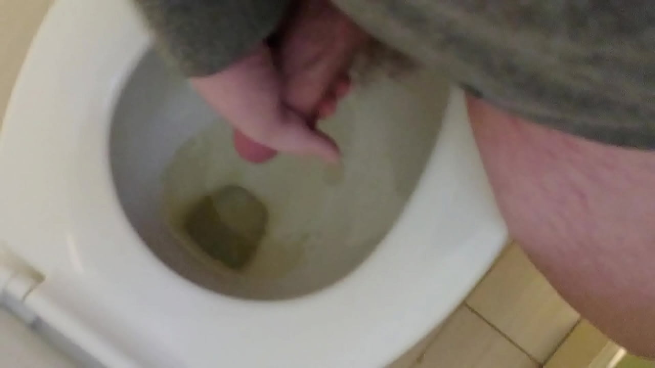 Piss and cum same time