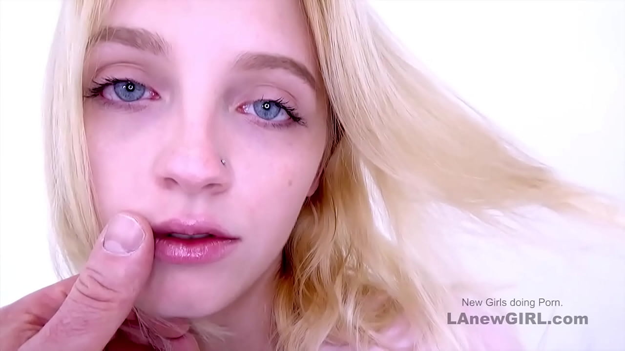 Amazing Blonde Teen swallows Producer's cum at casting