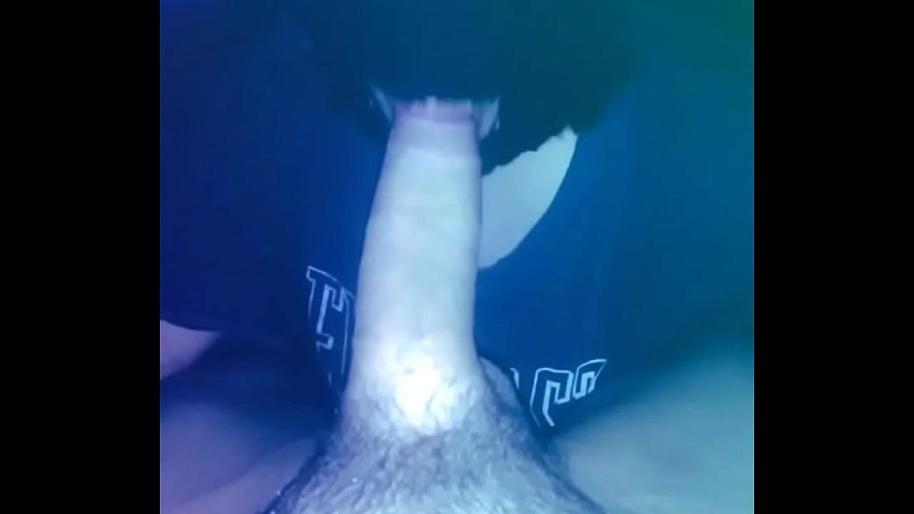 young girl sucking a big white dick