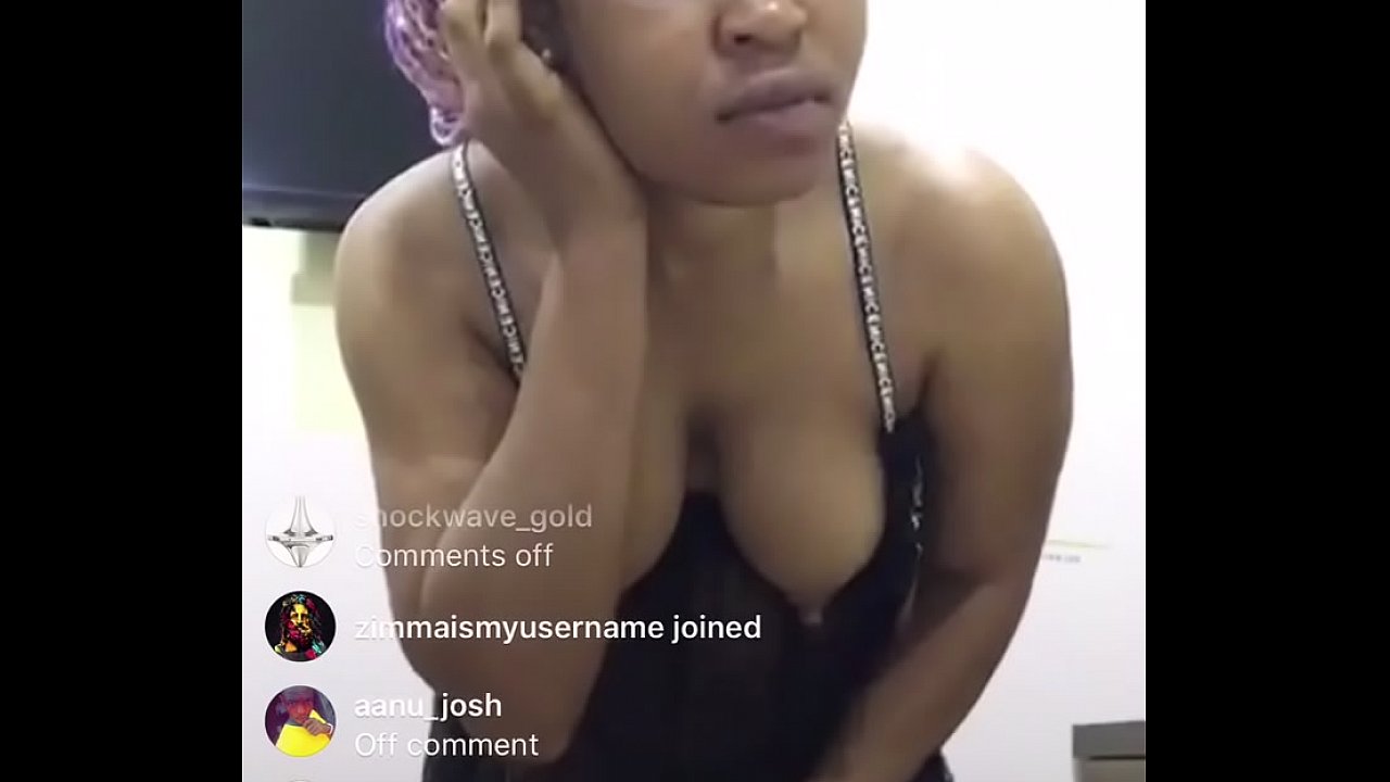 Horny black girl naked on instagram live