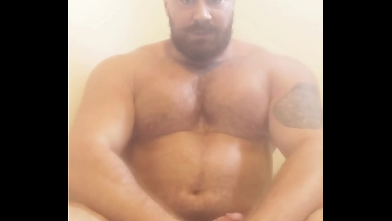 Beefy Bodybuilding Huge Cock Flexing