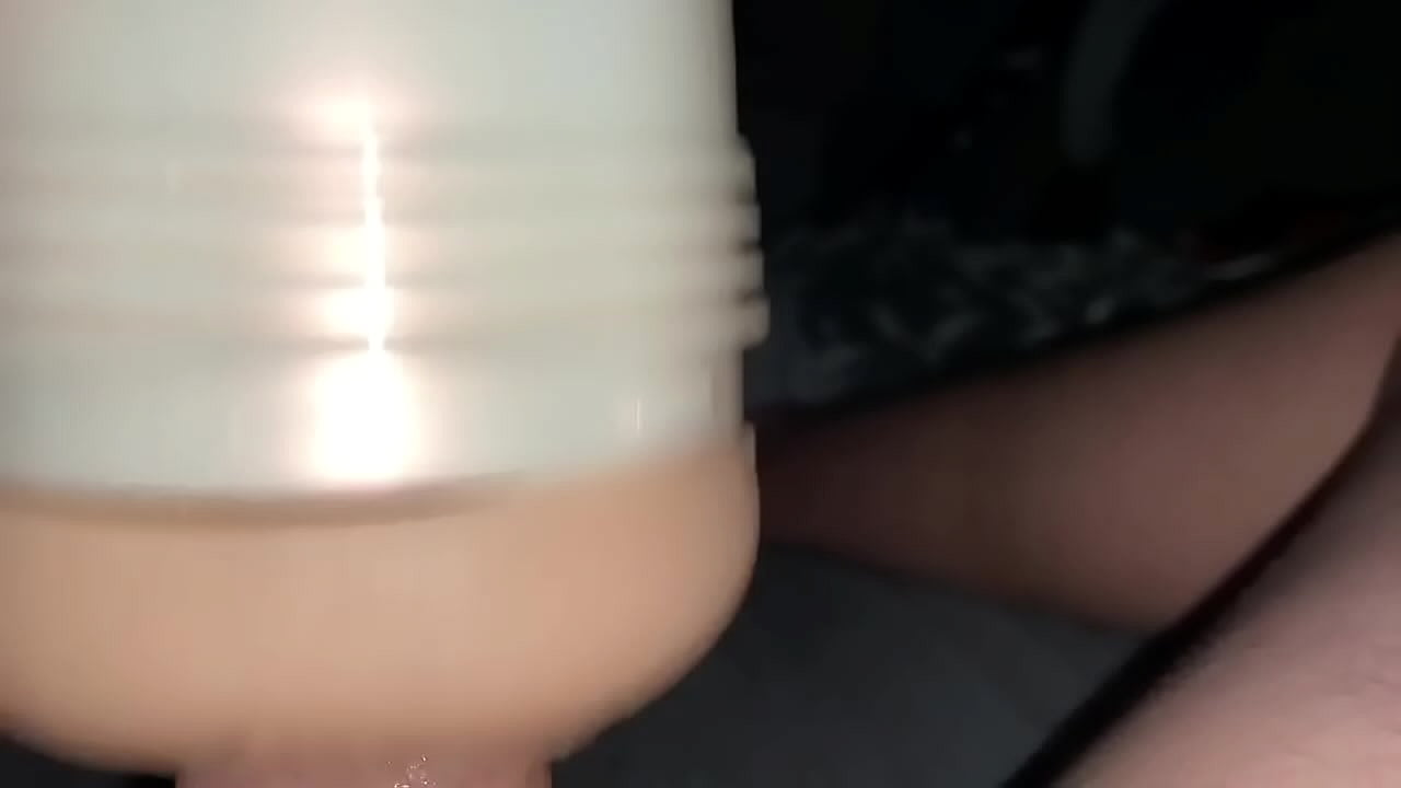 Amateur Virgin Lana Rhoades fleshlight fuck