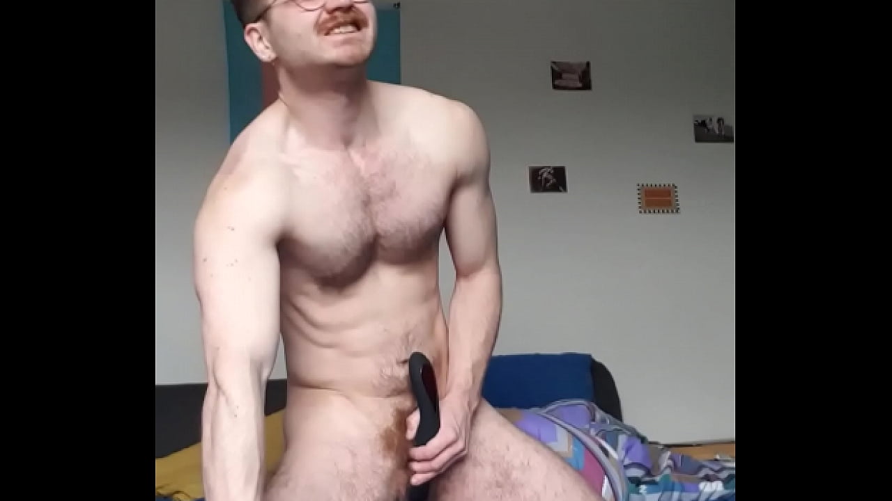 FTM cumming and squirting with vibrator