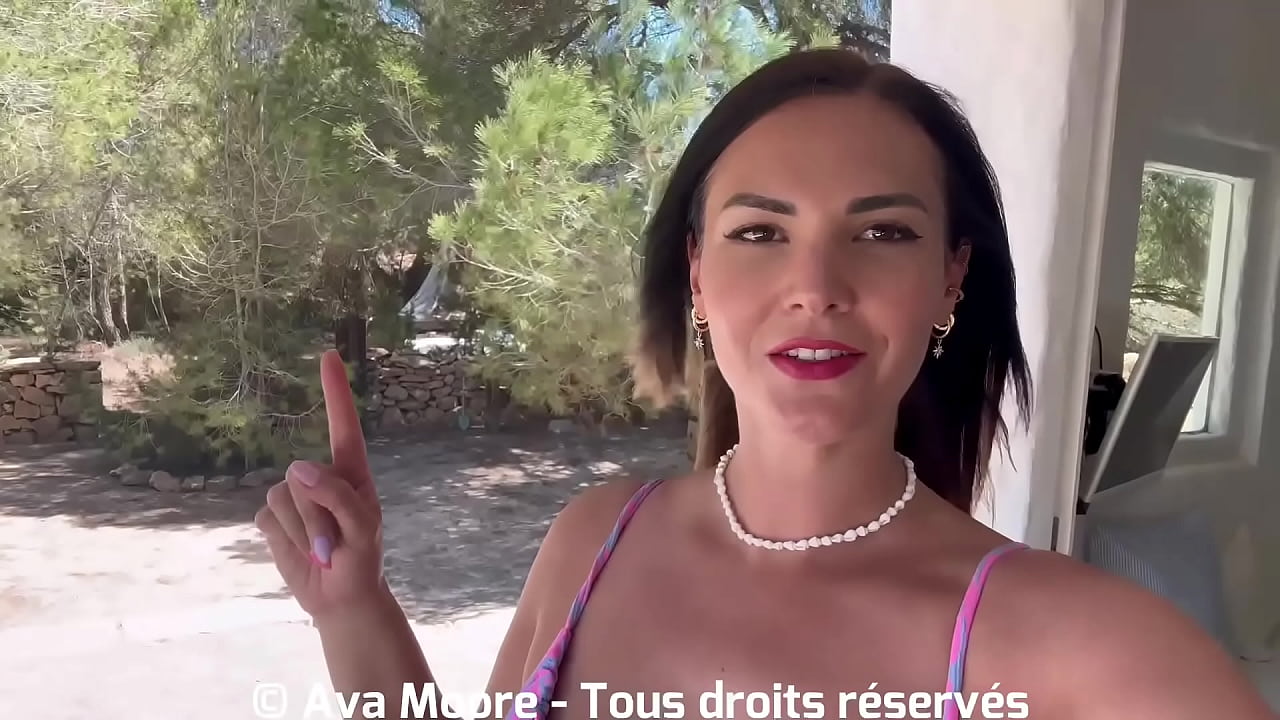 Ava Moore - Je Me Fais Défoncer La chatte Par Une Énorme Bite et Il JouiT Sur Mon Cul !