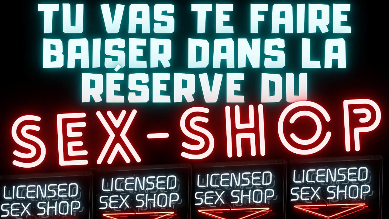 un client de sex shop se faire prendre dans la réserve