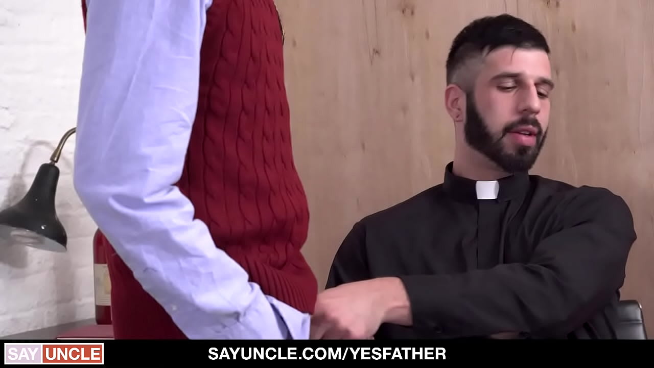 Homosexual Bishop fucks big dick twink