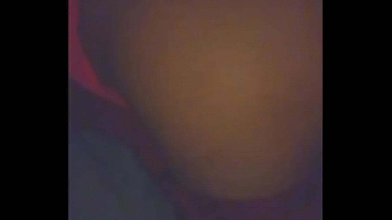 Ebony ass shaking