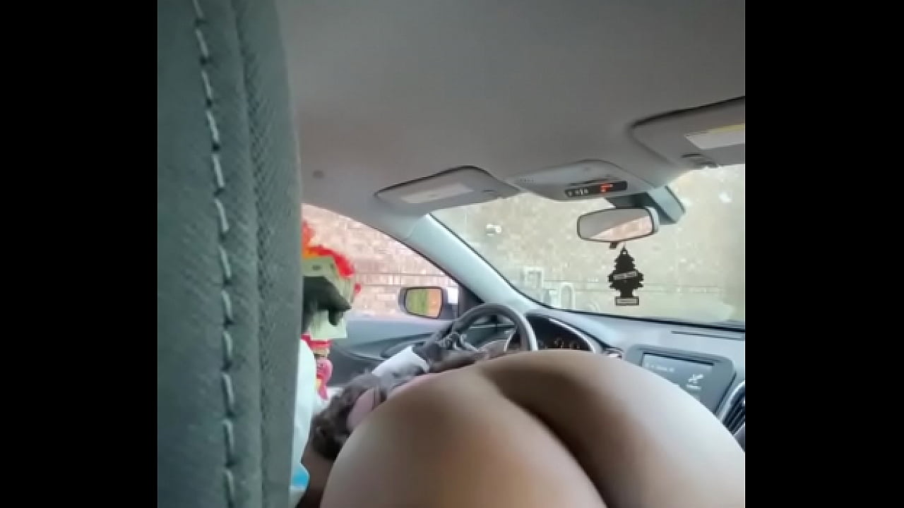 Gibby the clown gets cock sucked by BBW in drive thru