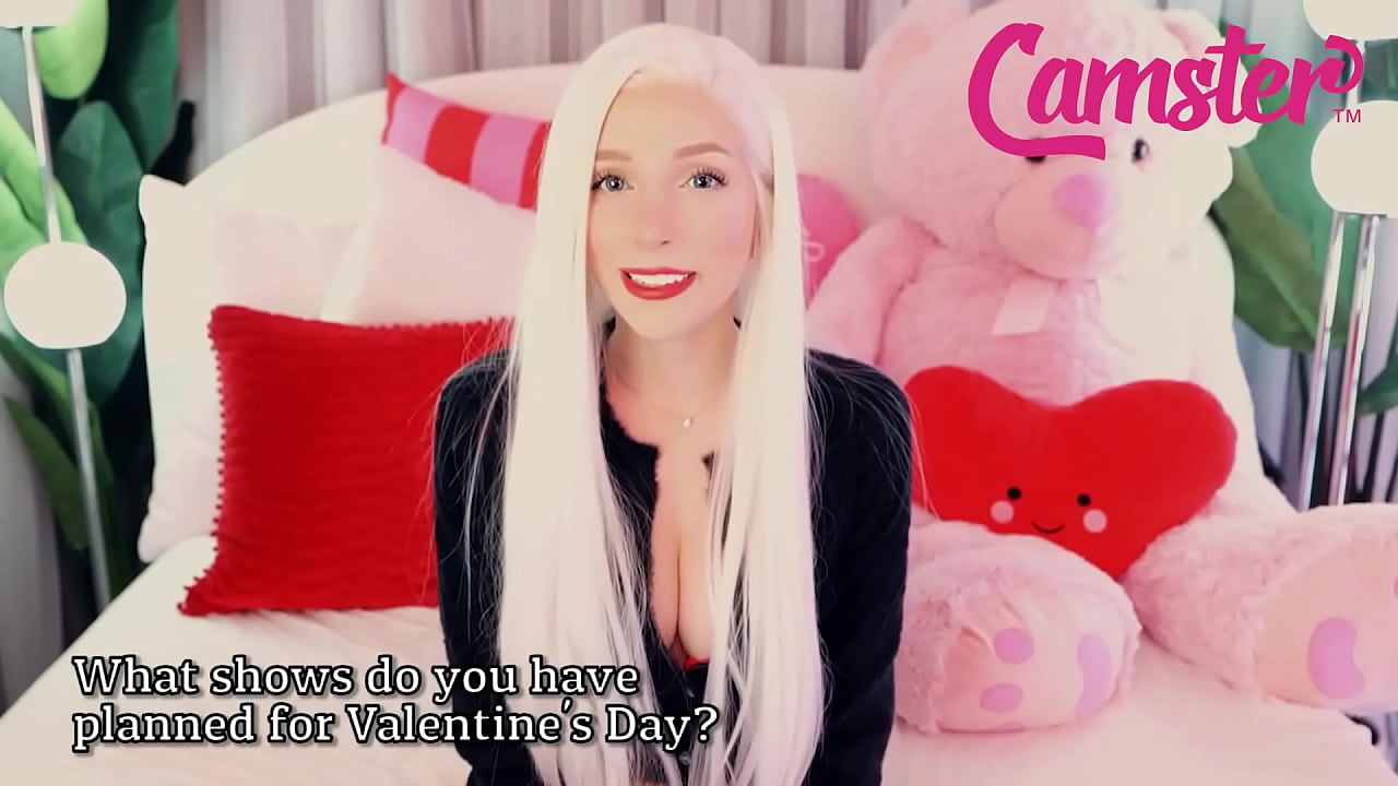 Camster - Gorgeous Cam Models Talk About V Day