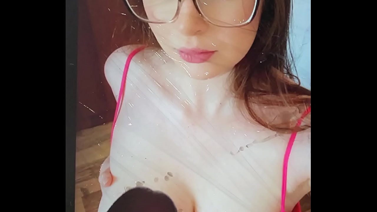 Huge tits model Cum Tribute