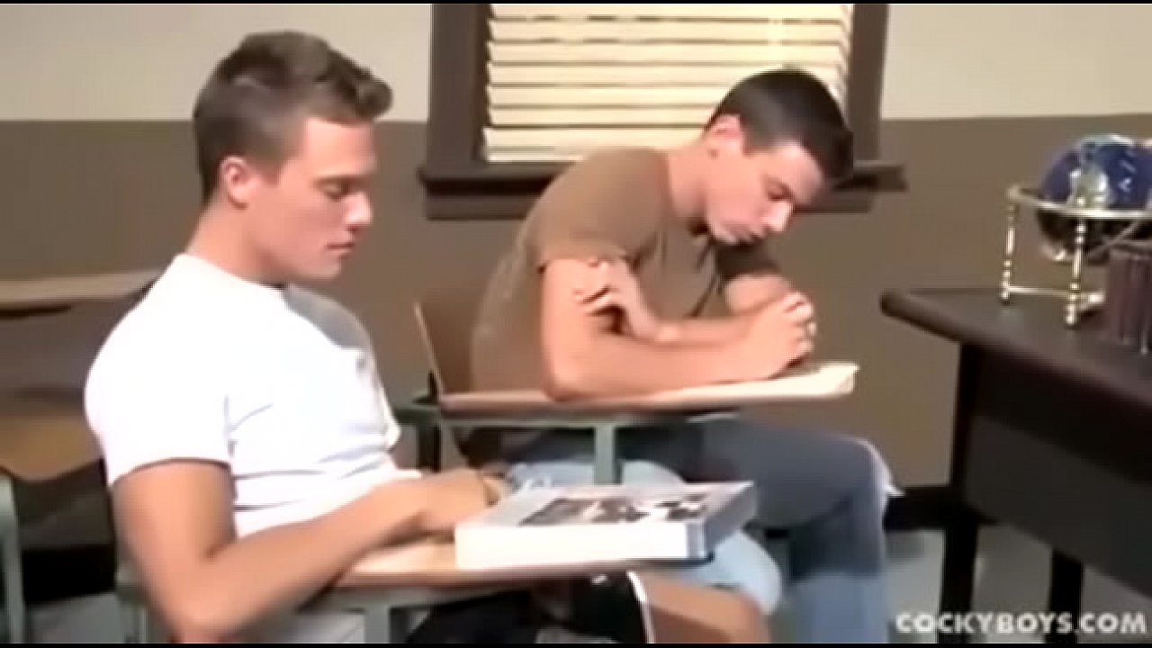 Hot Guys Fuck In a Classroom