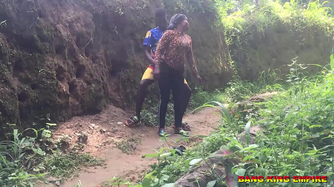 AFRICAN BANG KING CAUGHT HAVING SEX AT THE RIVER WITH KING'S
