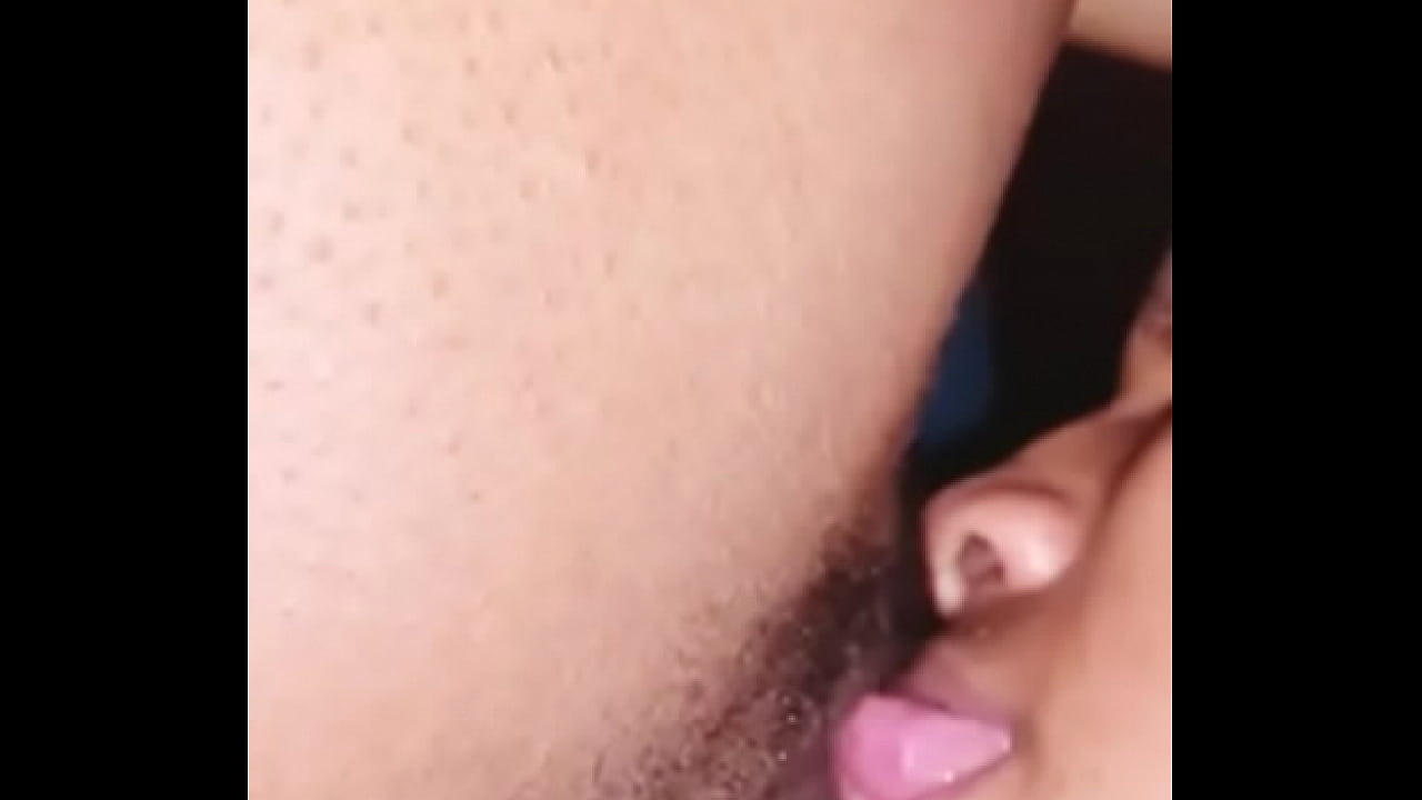 licking gf pusyy