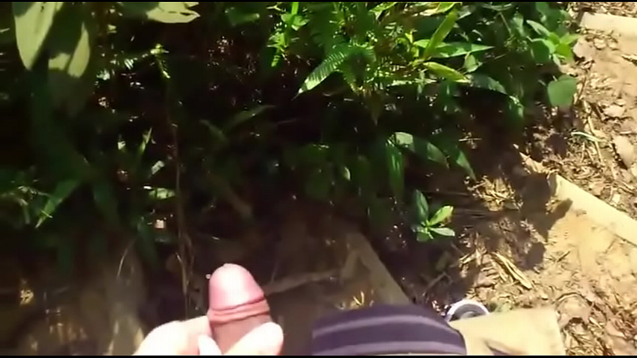 Exhibitionist Cum outdoor quickly