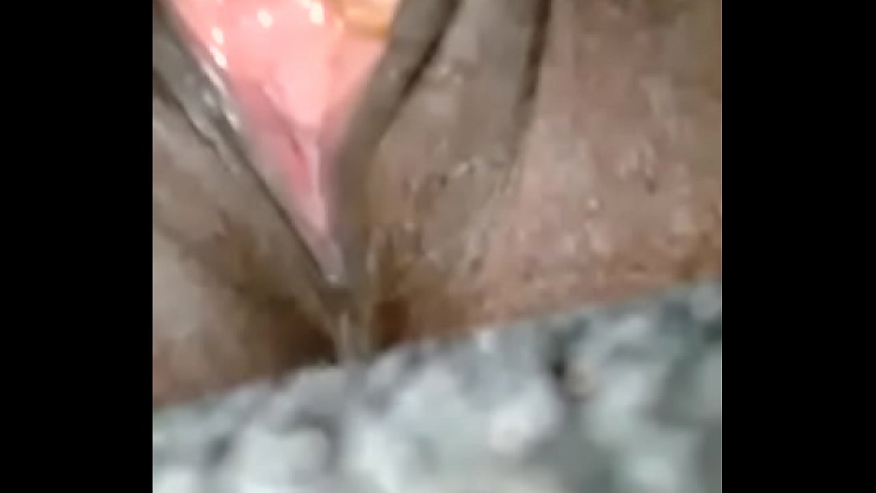 My roommate masturbating so I recorded her while she's masturbating