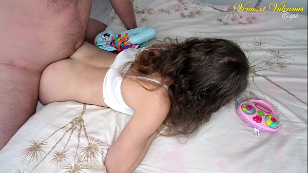 STEPDAD CREAMPIE STEPDAUGHTER!