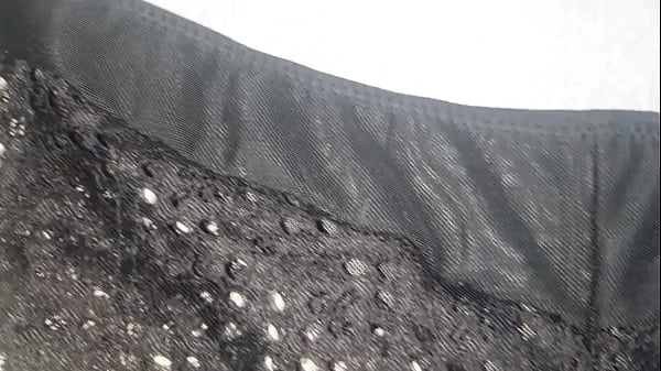 Corrida en el cachetero negro de mi compa&ntilde;era