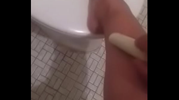 Diane B First masteubation