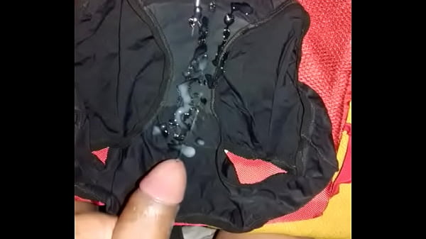 Lechita en panties como le gusta a Alejandra  la vecina