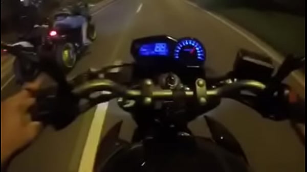 Hornet Dando pau na Xj6 e amiga aparece pro menage e leva pau tamb&eacute;m